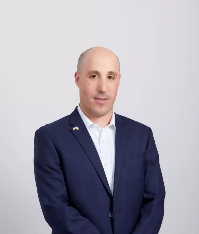 Dr. Avner Golov